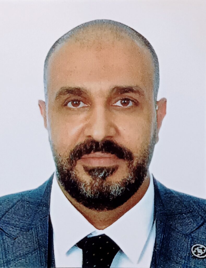 القارئ ماجد معتز مصطفى العبيدي